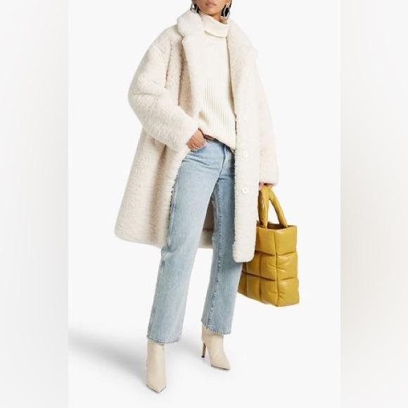 Cream Faux Fur Coat With Yellow Quilted Bag
